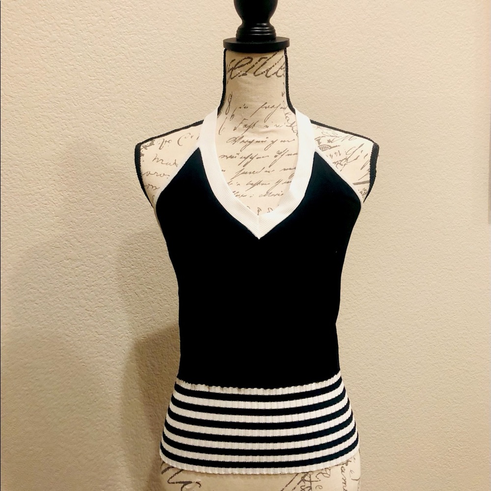 Stretch knit v-neck halter top - NWOT